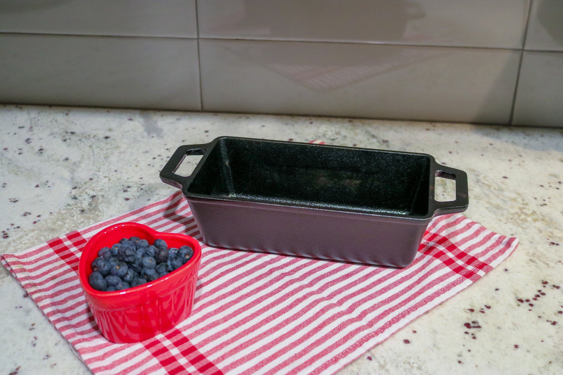 RECTANGULAR CAST IRON BREAD PAN