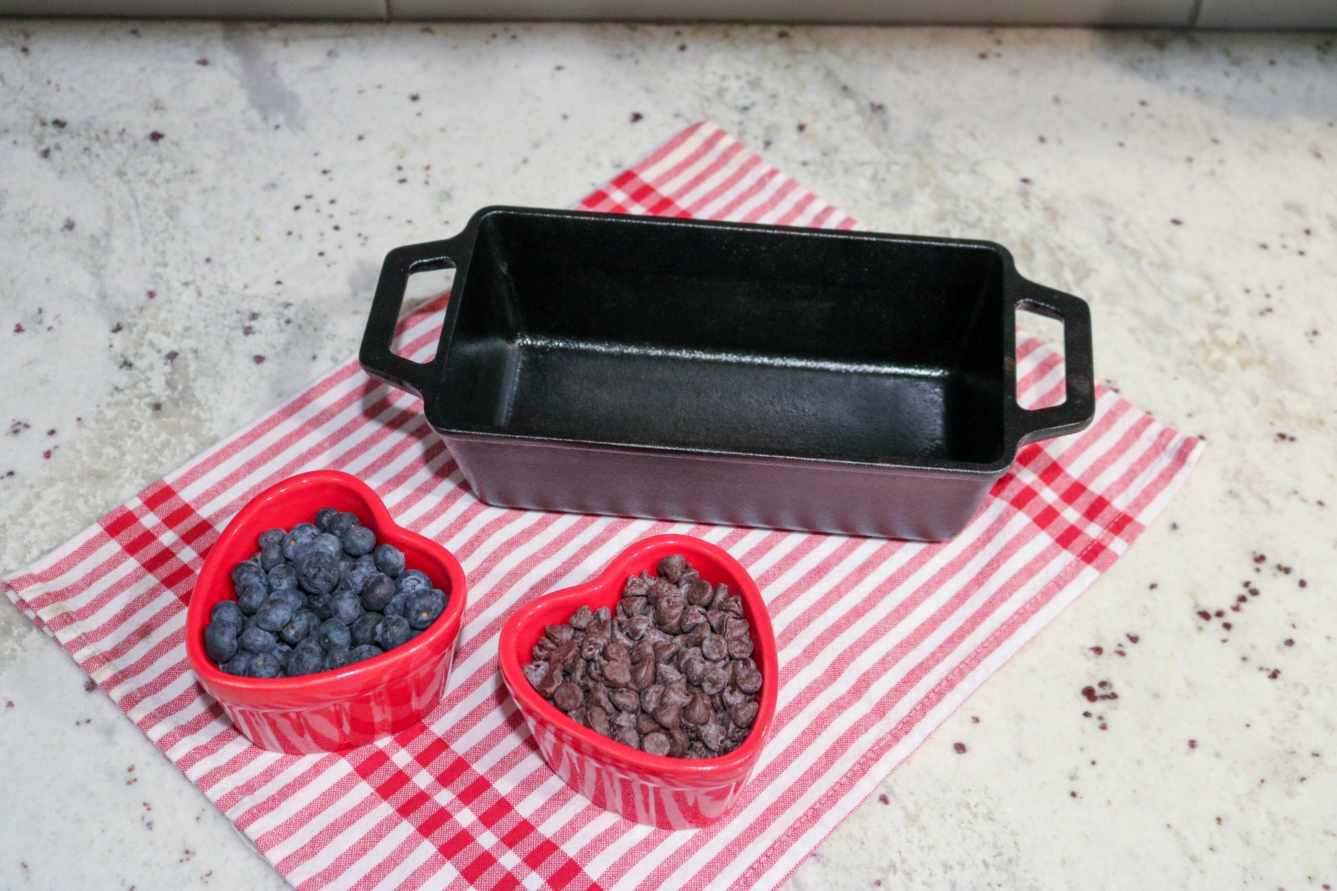 RECTANGULAR CAST IRON BREAD PAN