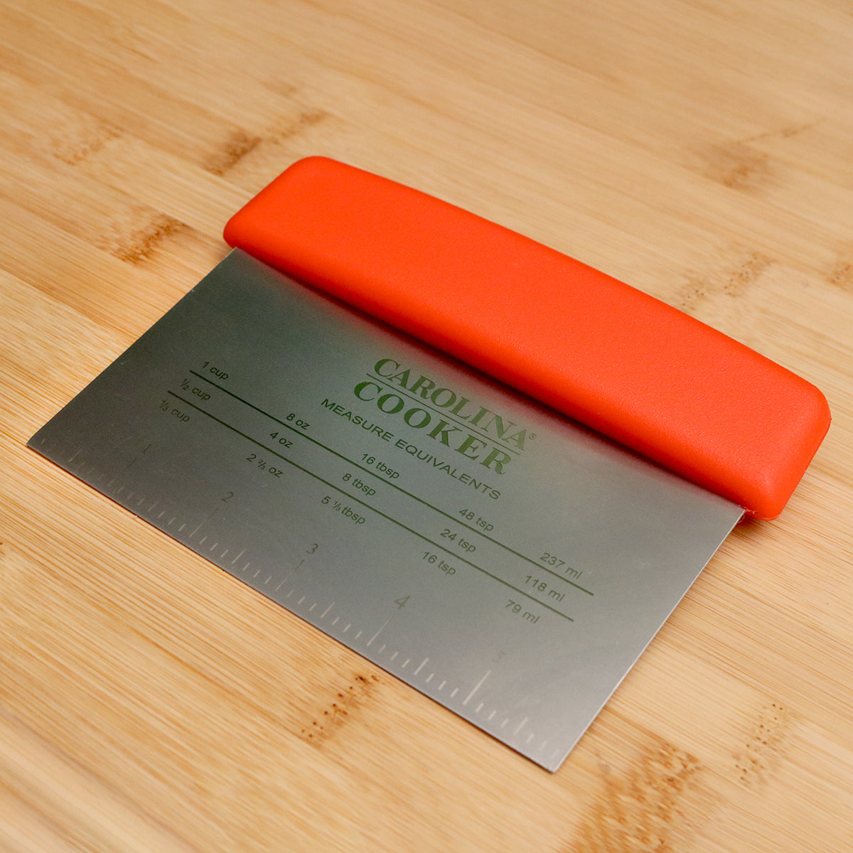 DOUGH SCRAPER W/ RED HNDL