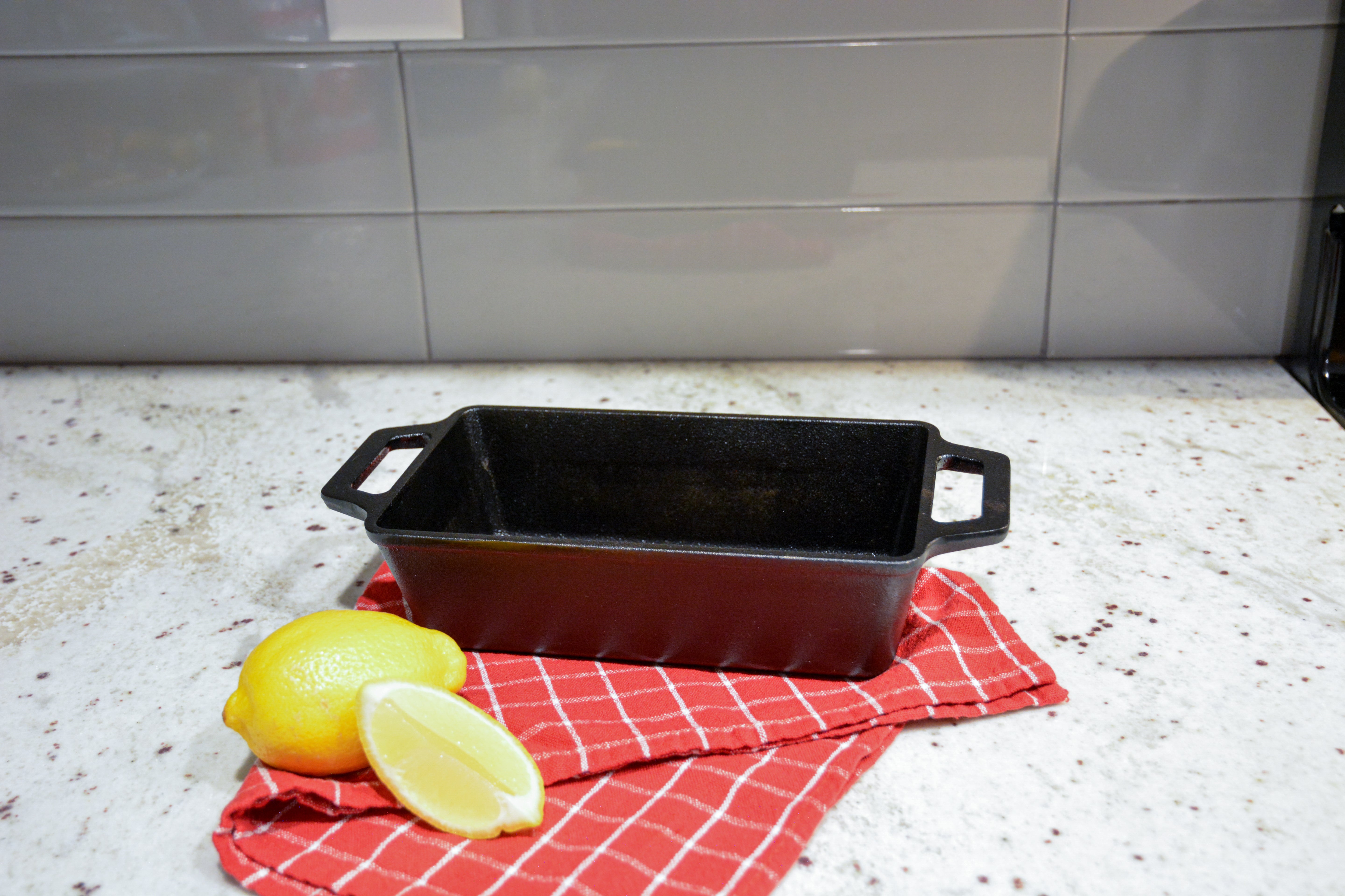RECTANGULAR CAST IRON BREAD PAN